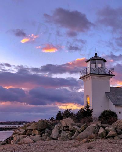 BRSTOL LIGHTHOUSE